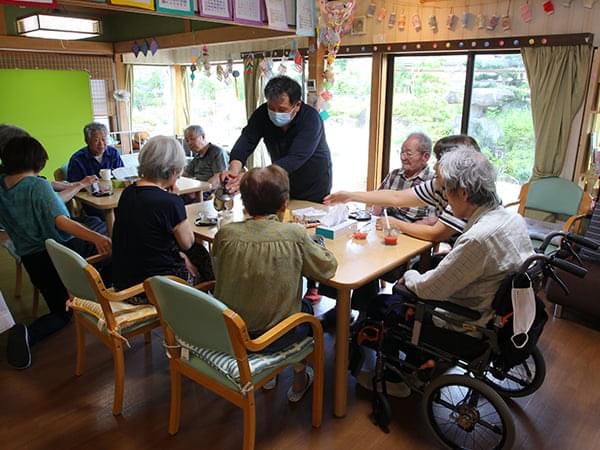 手づくりの食事　配食サービスも